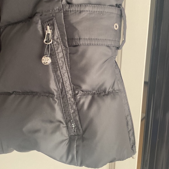 Eddie Bauer black goose down puffer jacket. - Picture 3 of 14